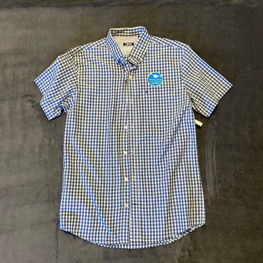 NWT Men’s IZOD button-up shirt size Small